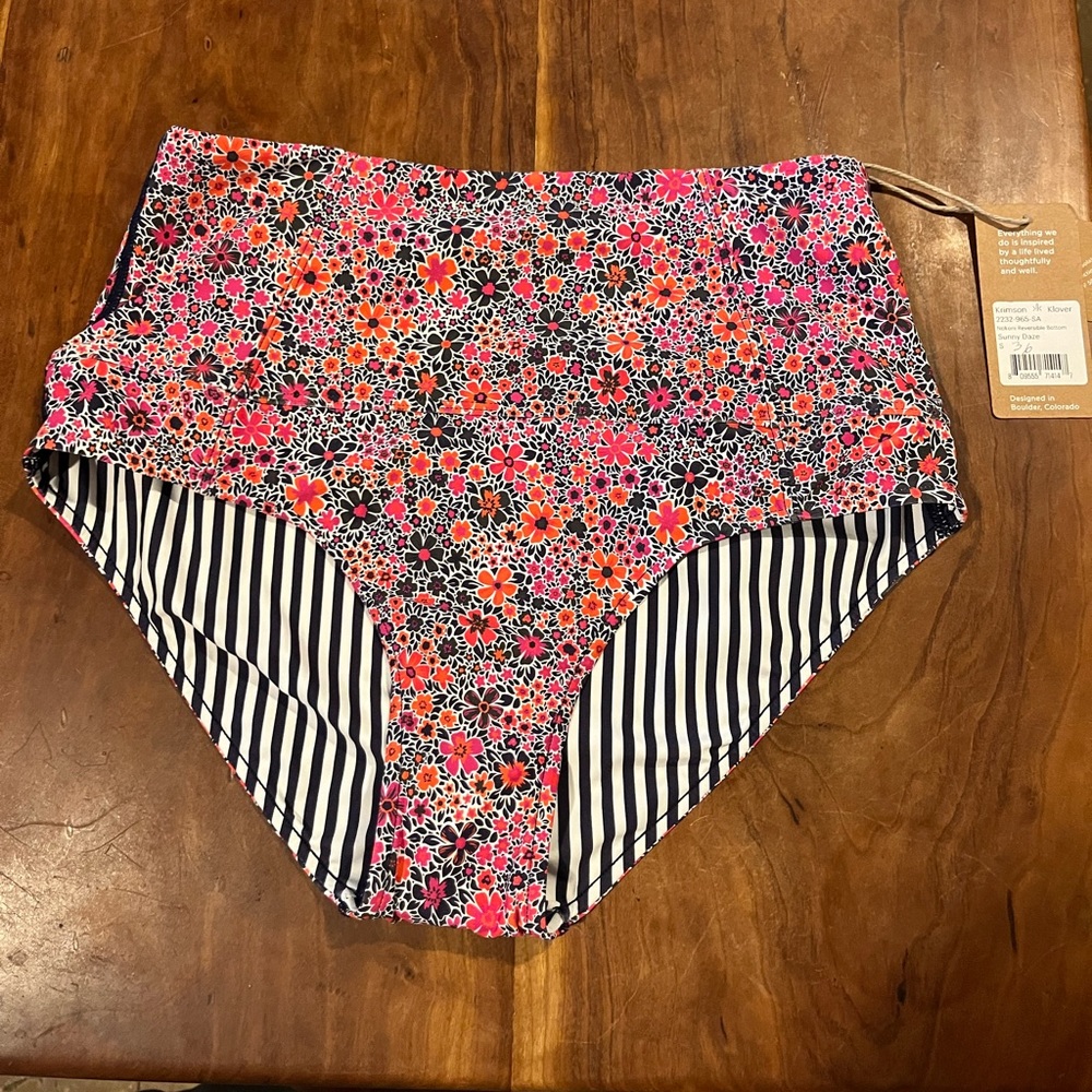 Krimson Klover New with tags swim bottoms in floral with tummy control